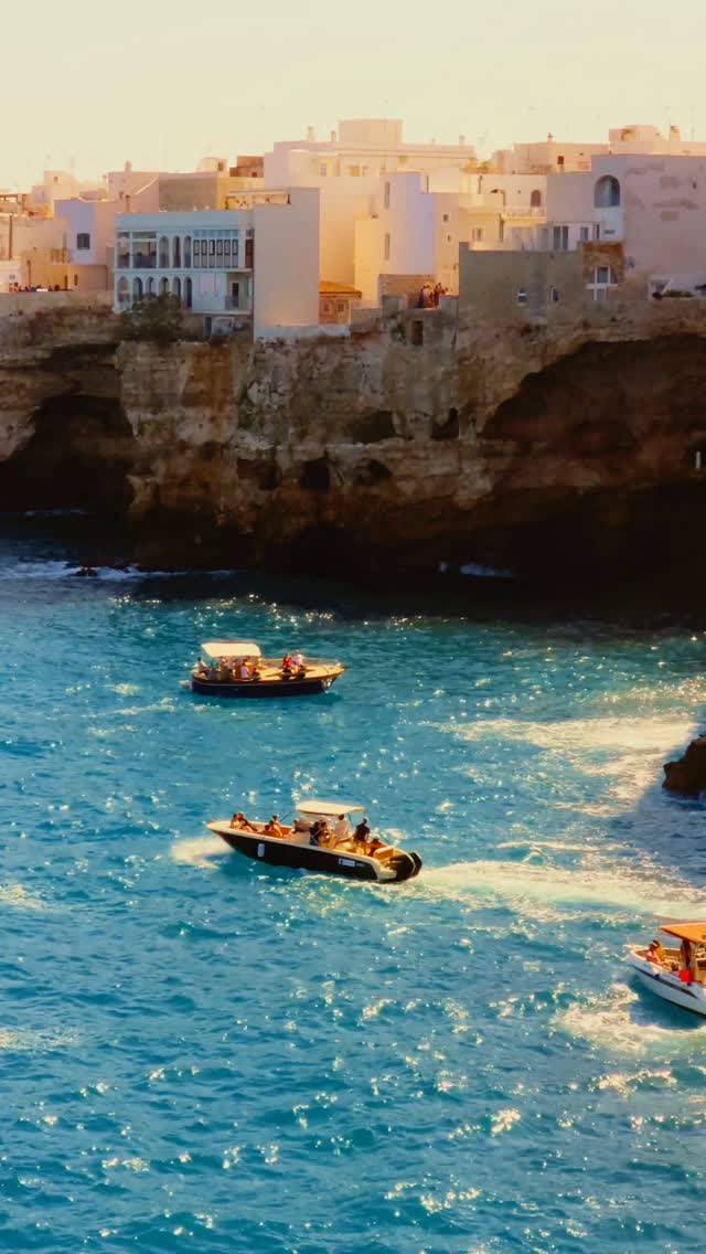 October in Poligano a Mare 🎨 . . . — foto di @polignanomonopoli_explore